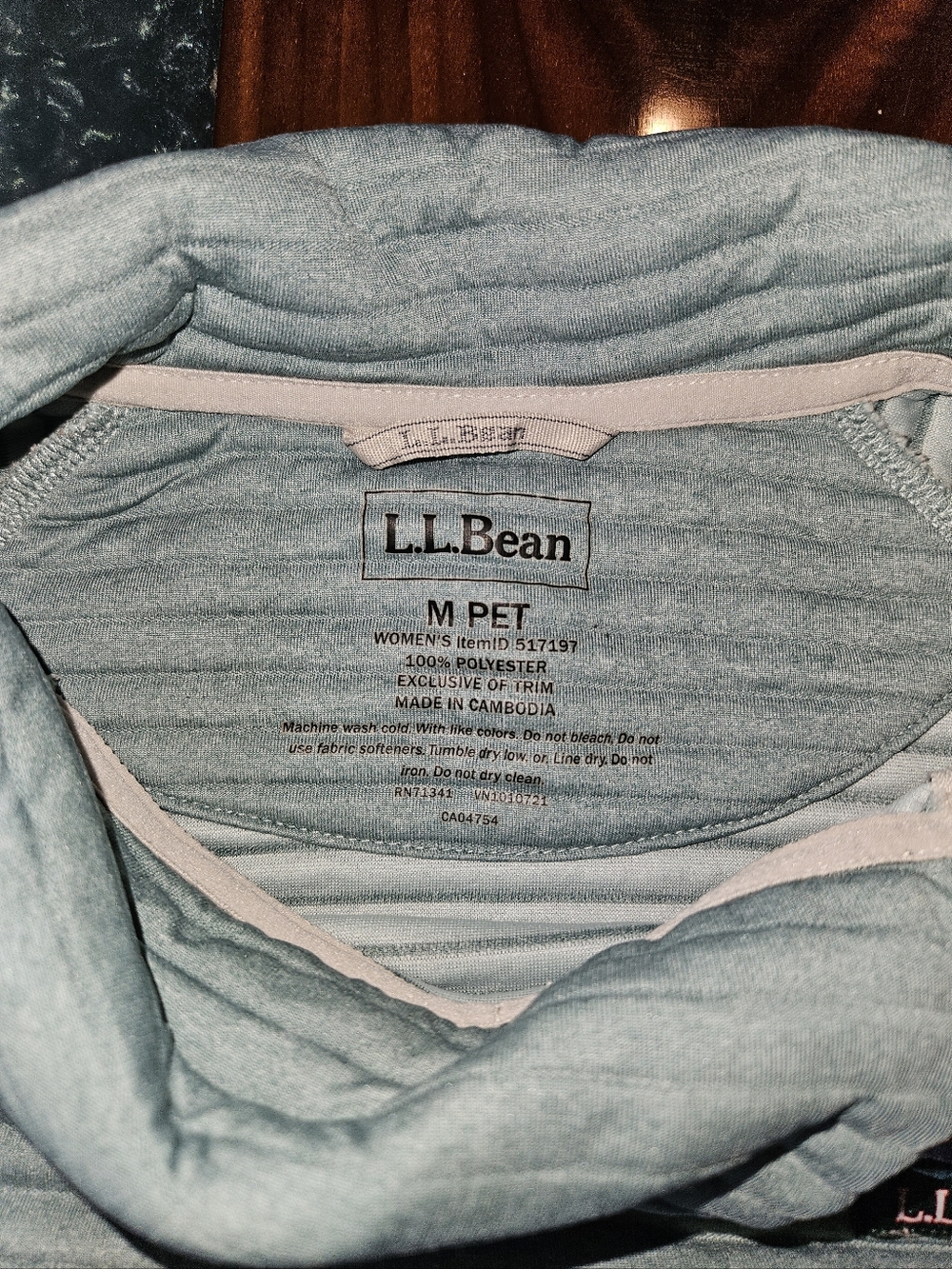L.L. Bean Ribbed Pullover Two tone - Picture 2 of 6